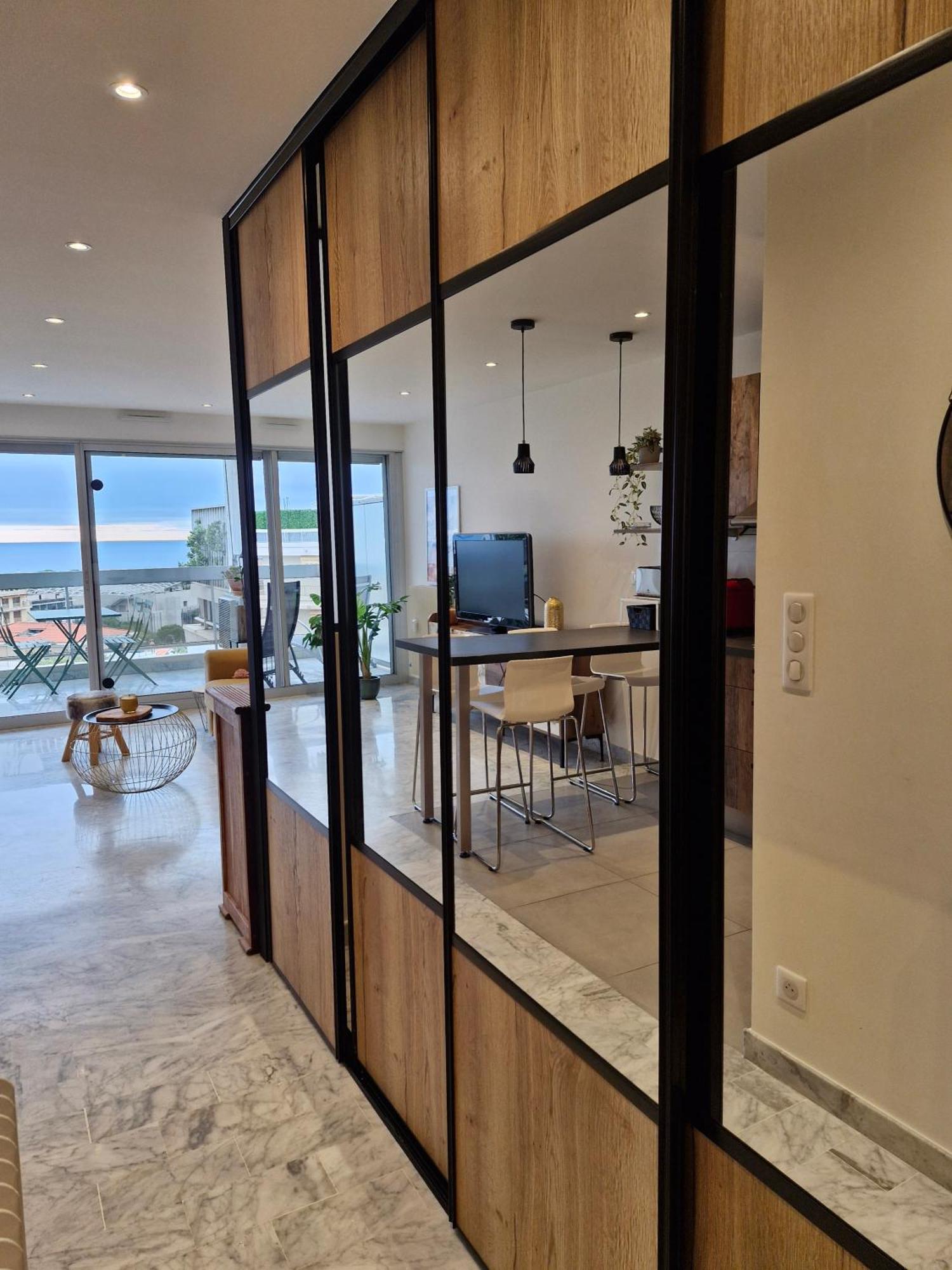 Sunny And Cosy Sea View Studio 昂蒂布 外观 照片